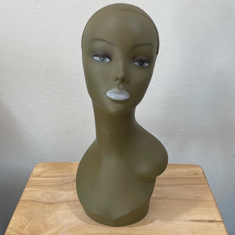 [32] Mannequin Head Plastic Display for Wigs Hats Sunglasses Jewelry